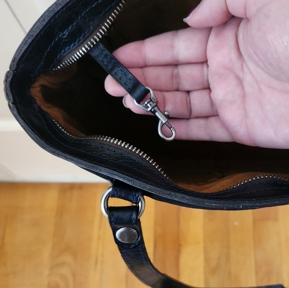 Patricia Nash Scarlet Bloom Leather Tote - Picture 4 of 16